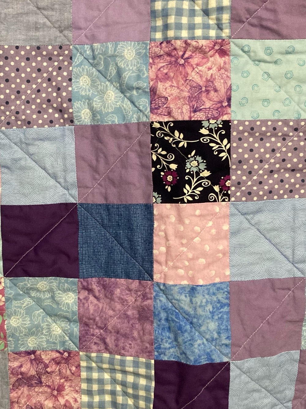 🪡 “Twilight Flower” Handmade Cotton Large Crib Quilt - Picture 2 of 4